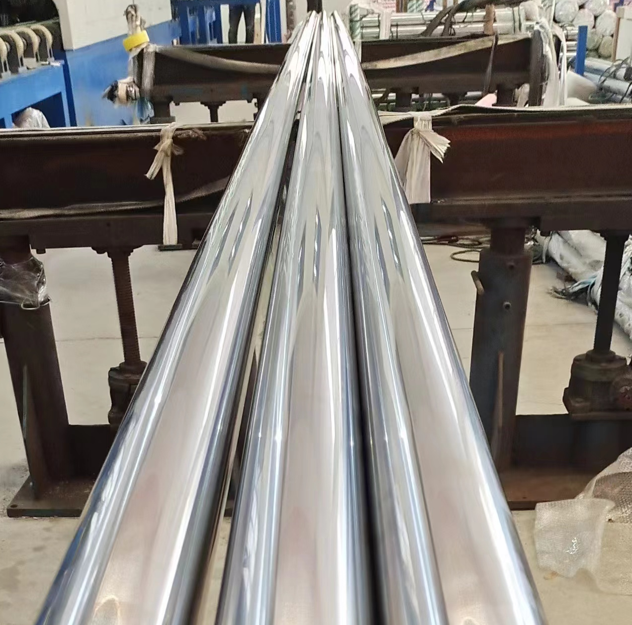 精密光轴HARD CHROME PLATED STEEL BAR FOR HYDRAULIC CYLINDER