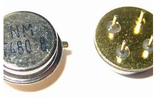 声表面滤波器(已装配的压电晶体)声表面滤波器(已装配的压电晶体)